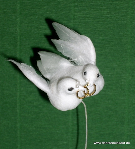Kleines Taubenpärchen mit Ringen, 7,5 cm