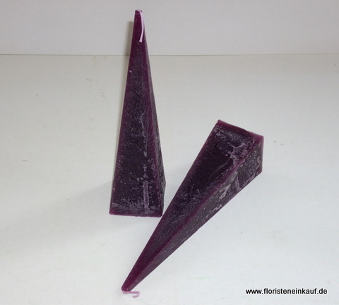 Rustic-Pyramidenkerze, 20cm, aubergine